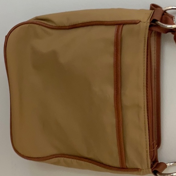 Sturdy GAL  Cavas Travel Bag With many pockets - Picture 3 of 4